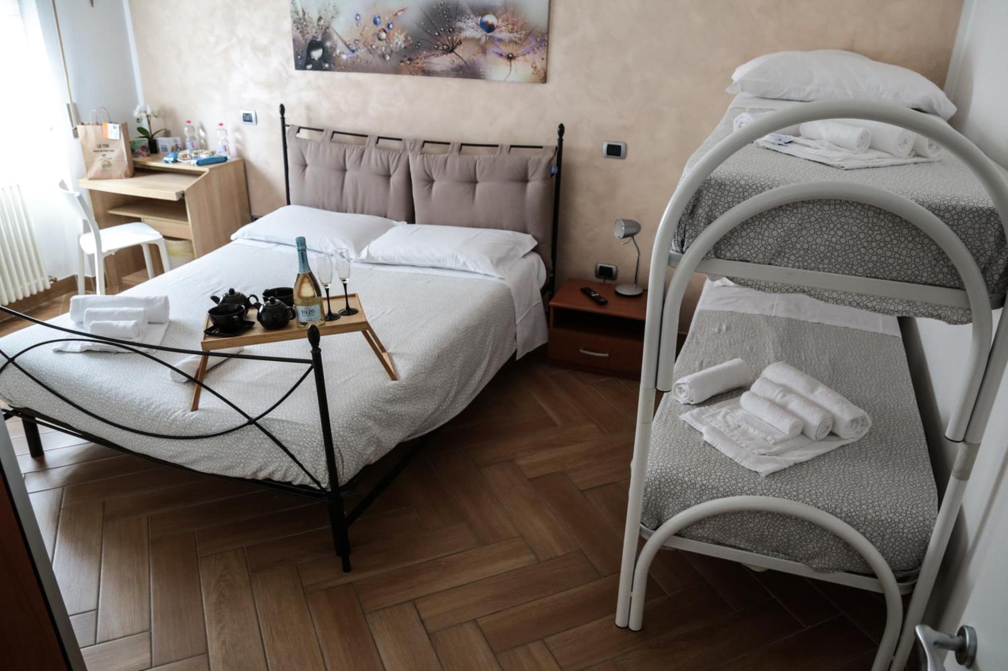 Guest House Simonazzi Реджо-нель-Емілія Екстер'єр фото